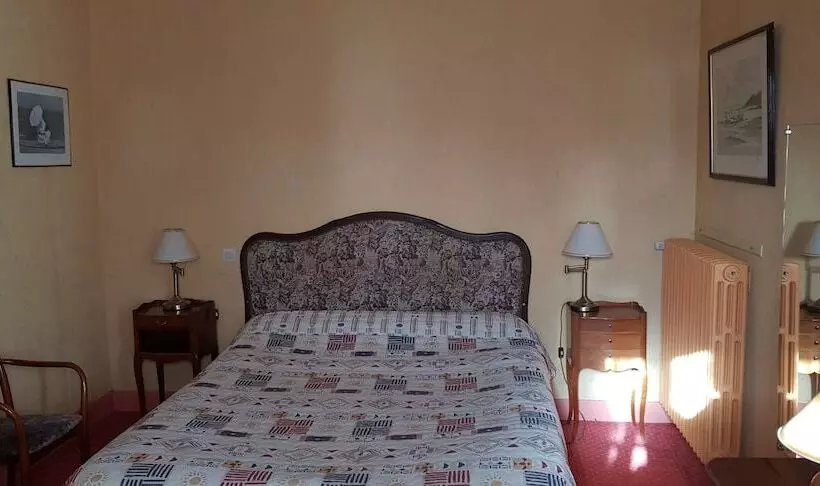 ホテル Hôtel Louise De La Vallière