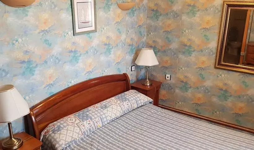 ホテル Hôtel Louise De La Vallière