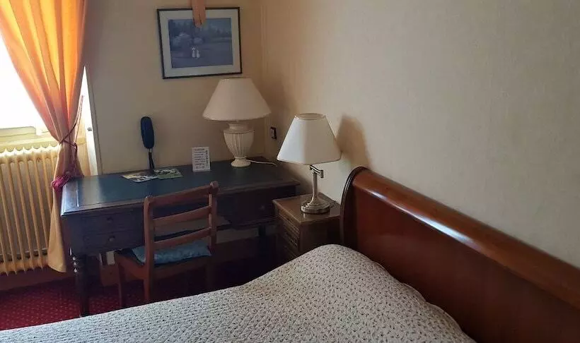 ホテル Hôtel Louise De La Vallière