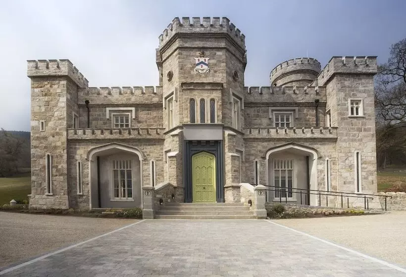 Hotelli Killeavy Castle Estate