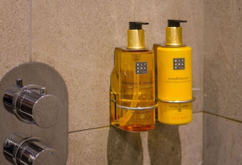 Отель Killeavy Castle Estate