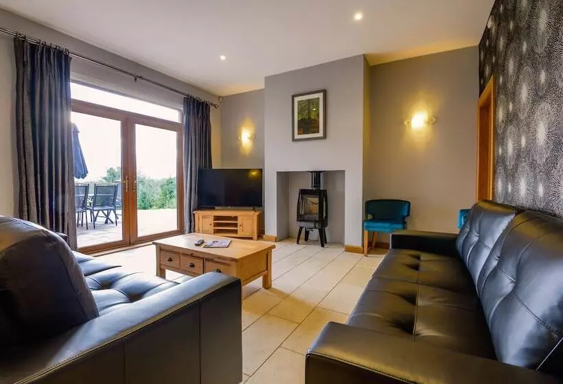 Hotelli Killeavy Castle Estate