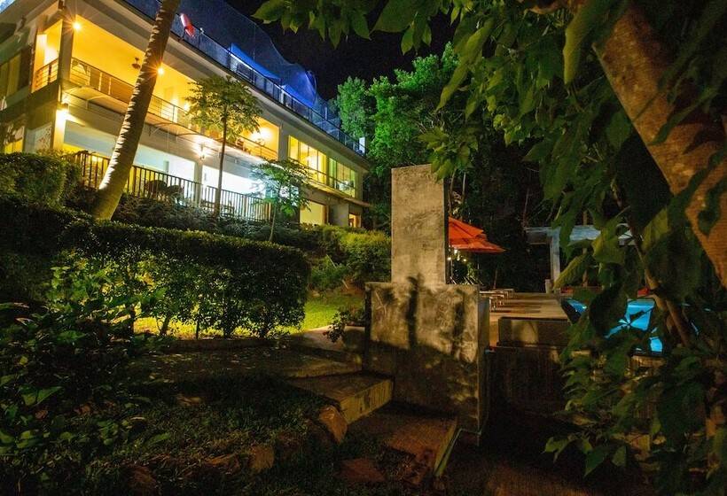 Hotelli Padel Phangan Suite