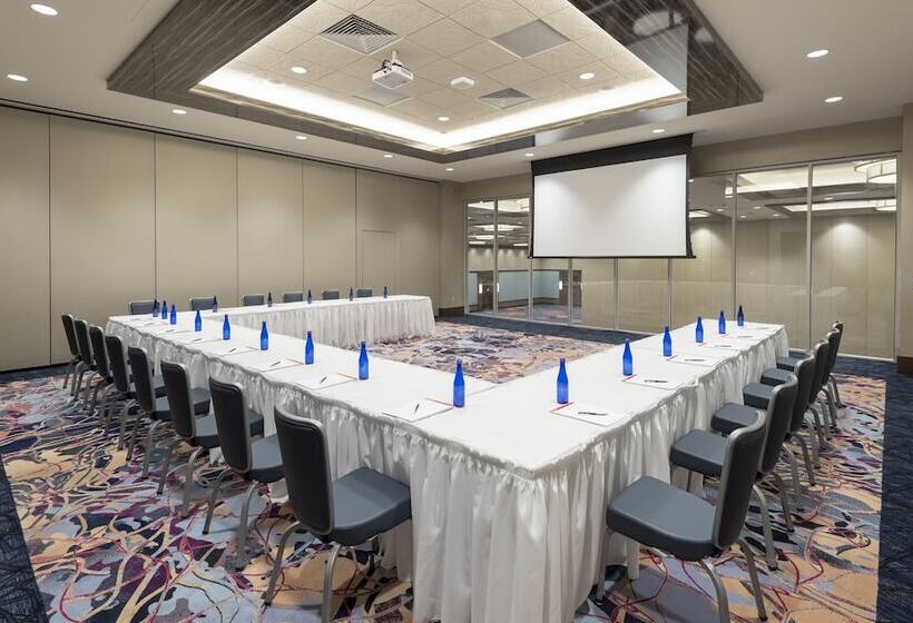 בית מלון כפרי The Alder At Resorts World Catskills