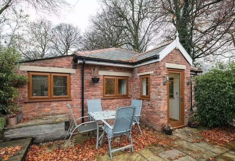 Hotelli The Old Vicarage Lodge