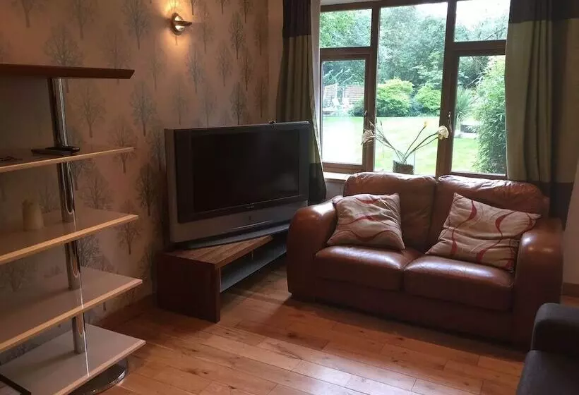 Hotelli The Old Vicarage Lodge