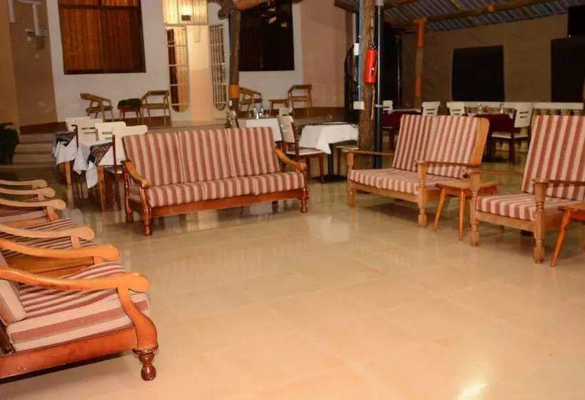 ユースホステル Mama Thea Homes