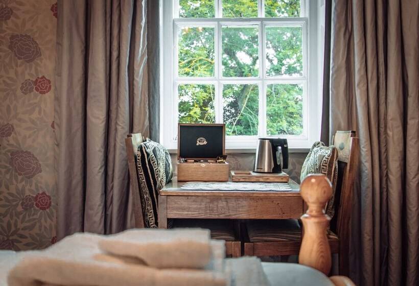 Manor House Hotel At Pinchinthorpe