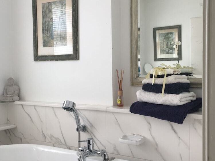 ペンション Gladstone Guesthouse