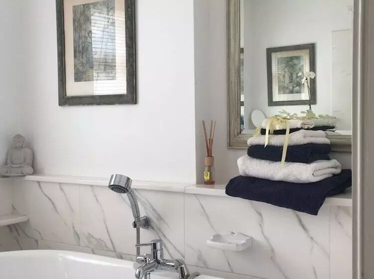 Majatalo Gladstone Guesthouse