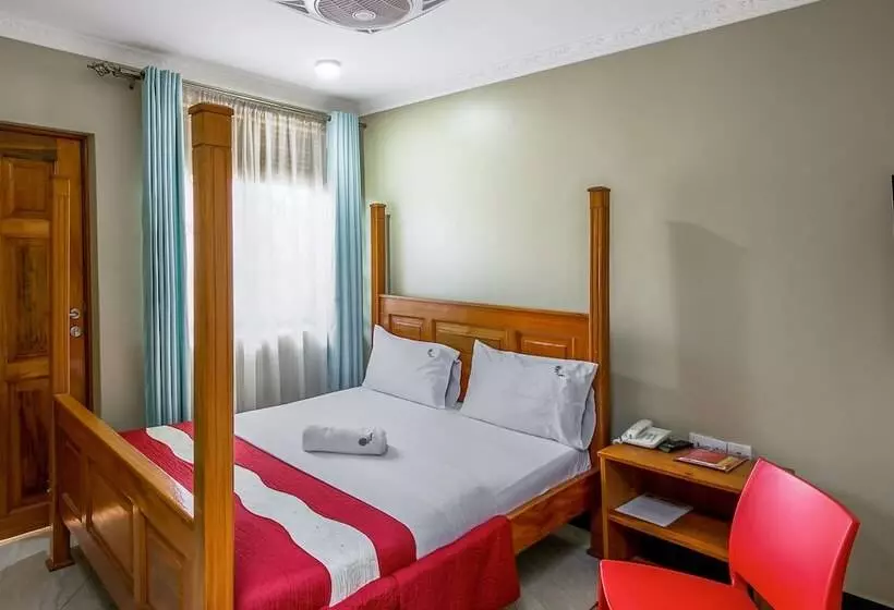پانسیون Palm Gardens And Guest House