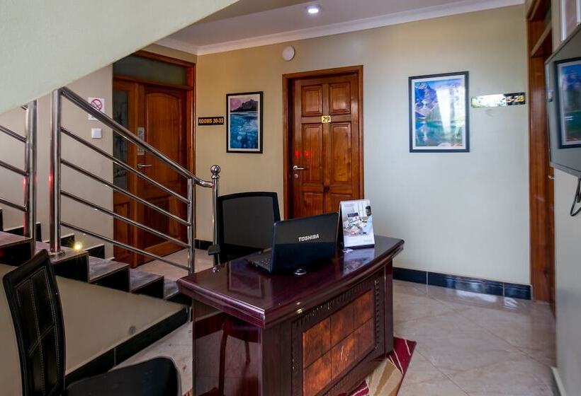 پانسیون Palm Gardens And Guest House