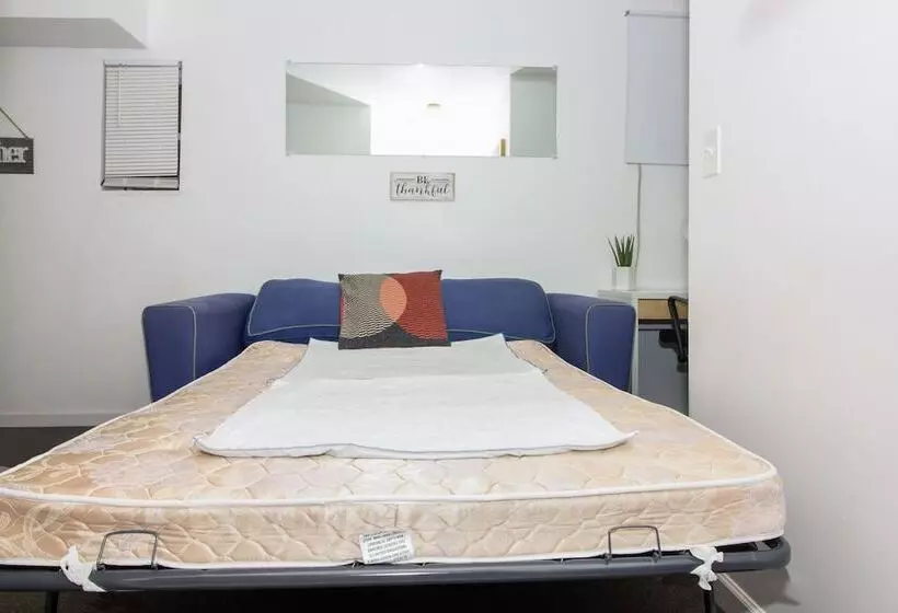 Majatalo Racpanos Modern Stay On Forrest Street