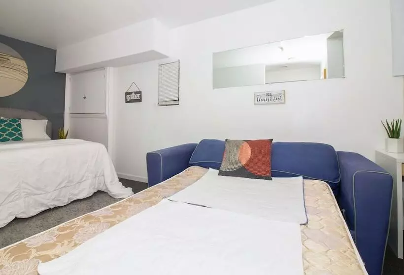 Majatalo Racpanos Modern Stay On Forrest Street