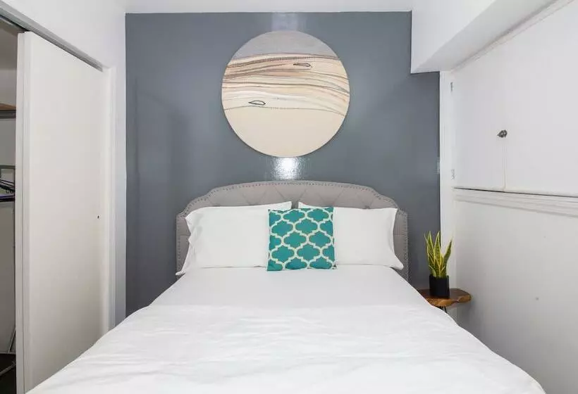 Majatalo Racpanos Modern Stay On Forrest Street