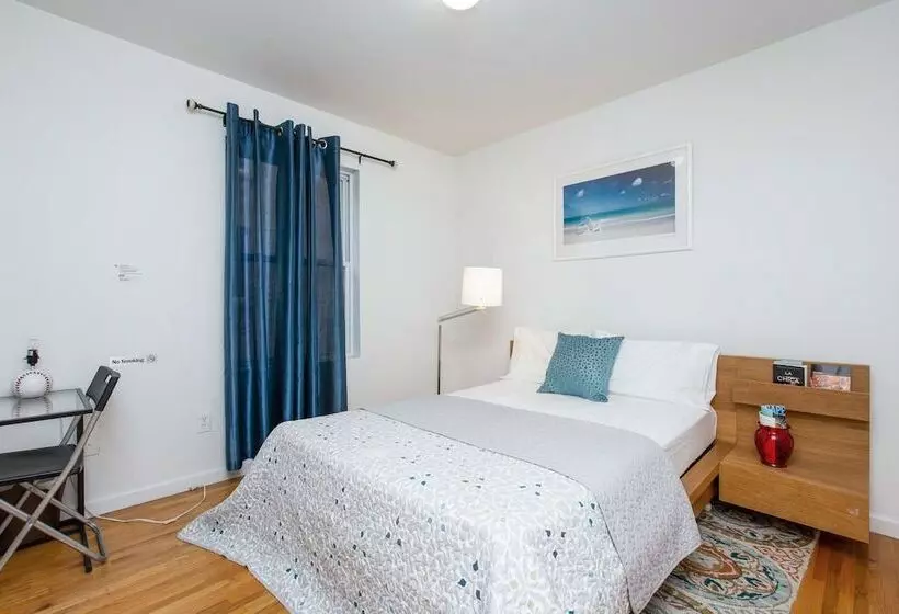 Majatalo Racpanos Modern Stay On Forrest Street