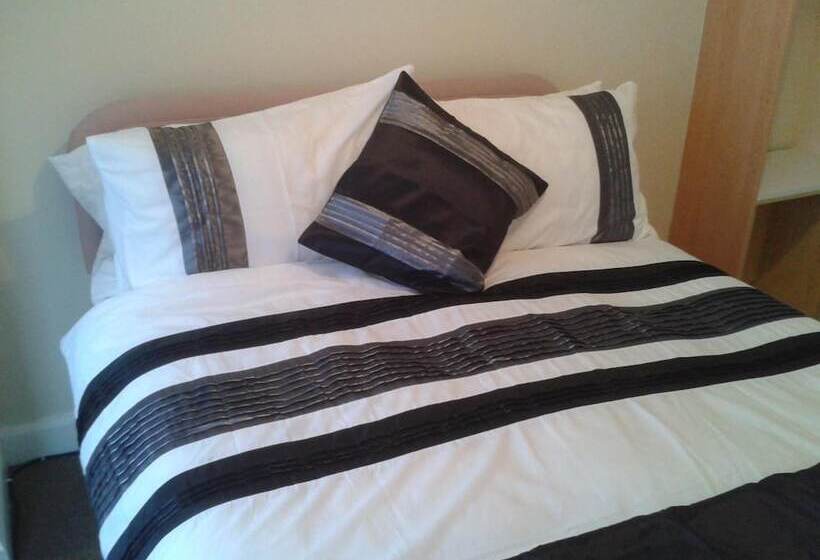 Pensionat St Hilda Guest House