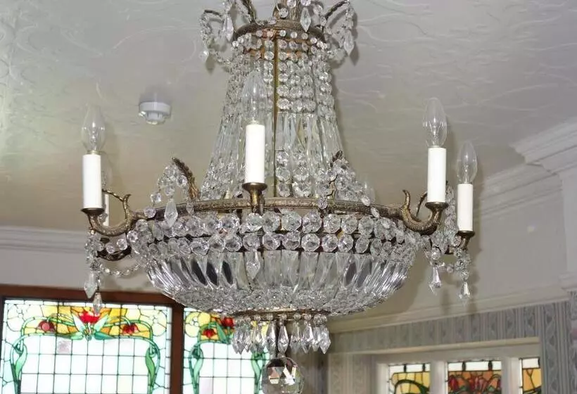 Majatalo The Winchester