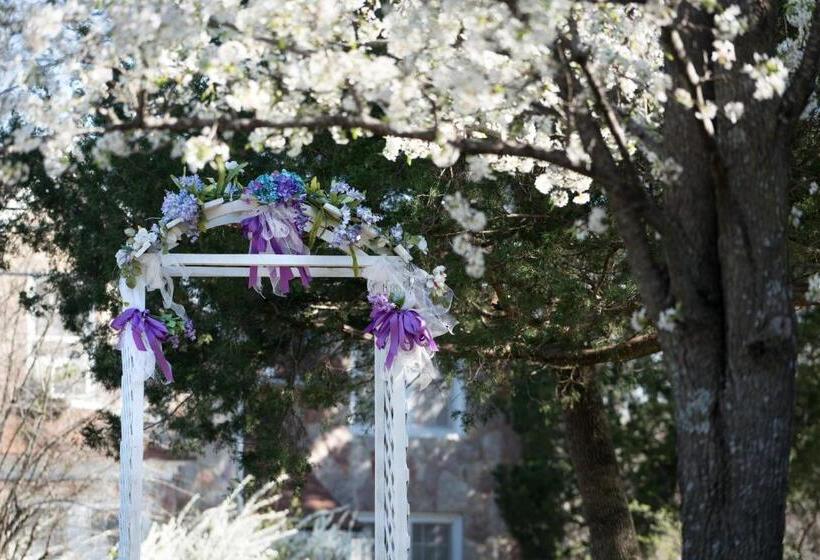 Rock Cottage Gardens B&b