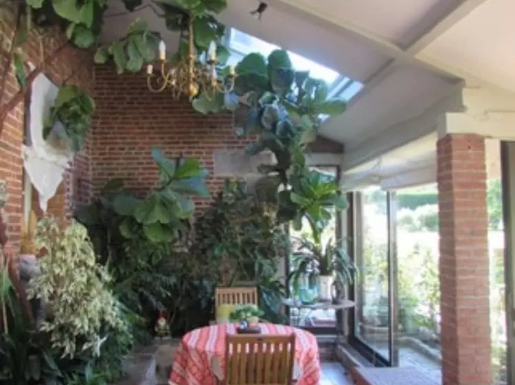ベッドアンドブレックファースト Chambres D Hotes, Le Manoir De Neuville