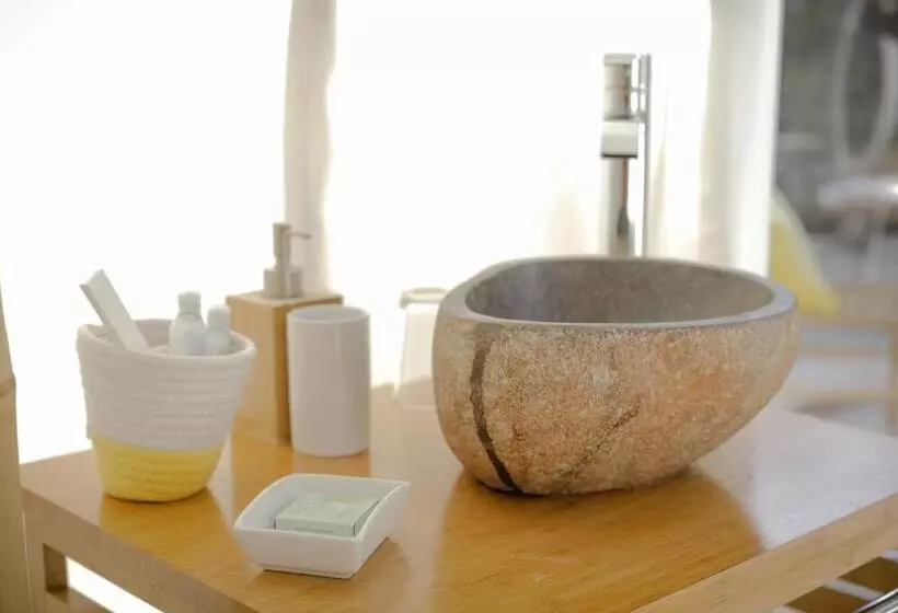 Aamiaismajoitus (B&B) Les Bulles De Bordeaux