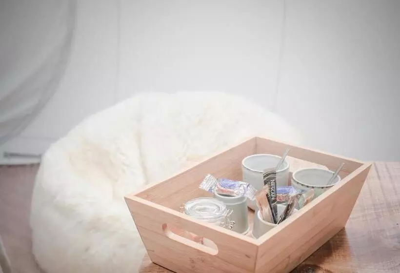 Aamiaismajoitus (B&B) Les Bulles De Bordeaux