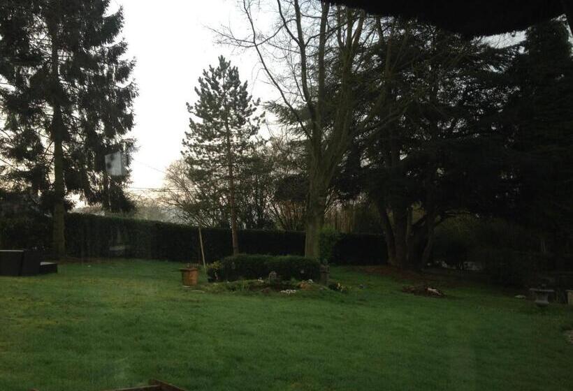 مبيت وإفطار Les Chaumières Du Pays D Auge