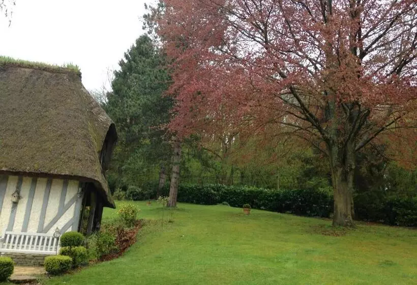 ベッドアンドブレックファースト Les Chaumières Du Pays D Auge