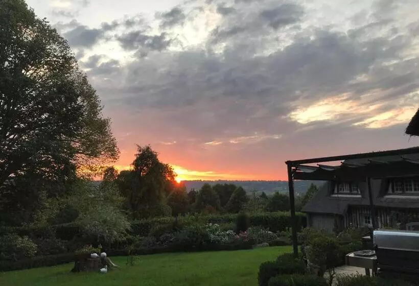 ベッドアンドブレックファースト Les Chaumières Du Pays D Auge