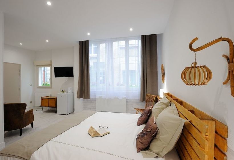 Nocleg ze śniadaniem Maison D Hôtes Rémoise