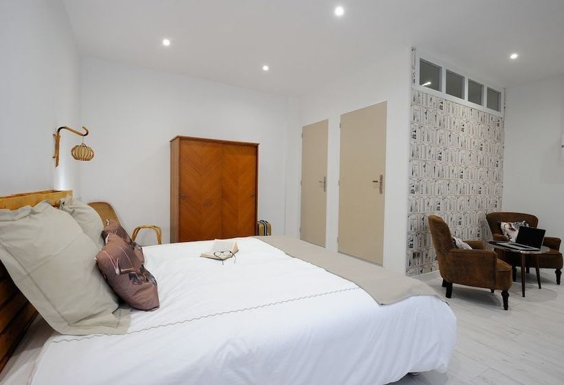 Nocleg ze śniadaniem Maison D Hôtes Rémoise