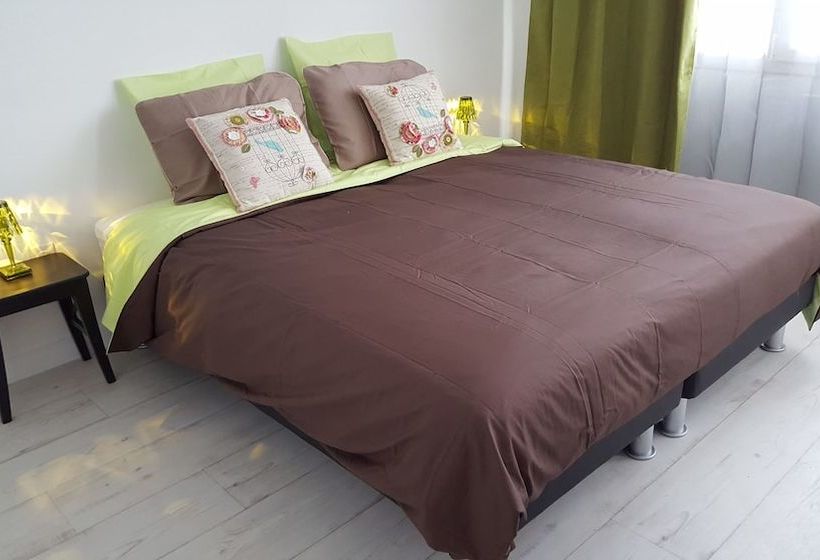 Nocleg ze śniadaniem Maison D Hôtes Rémoise