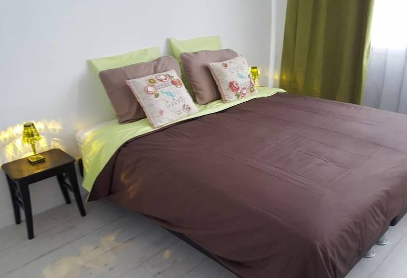 Nocleg ze śniadaniem Maison D Hôtes Rémoise