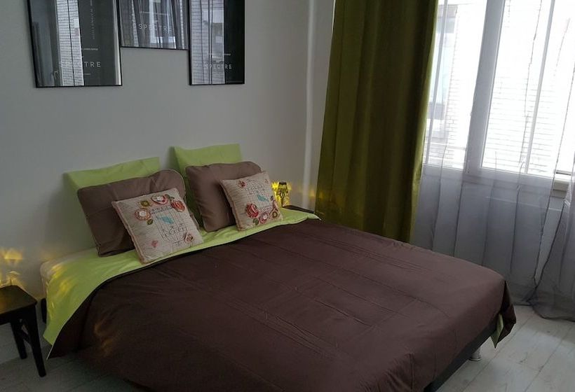 Nocleg ze śniadaniem Maison D Hôtes Rémoise