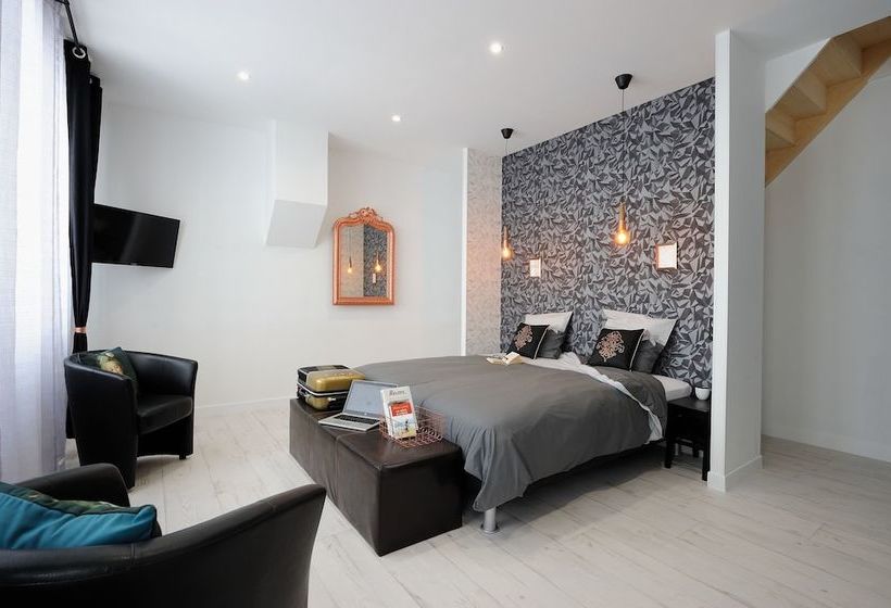 Nocleg ze śniadaniem Maison D Hôtes Rémoise