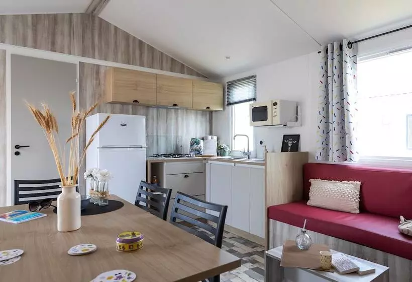 ホテル Camping La Prairie