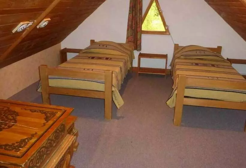 هتل Camping Le Champ Du Moulin