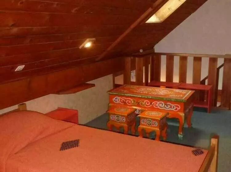 هتل Camping Le Champ Du Moulin