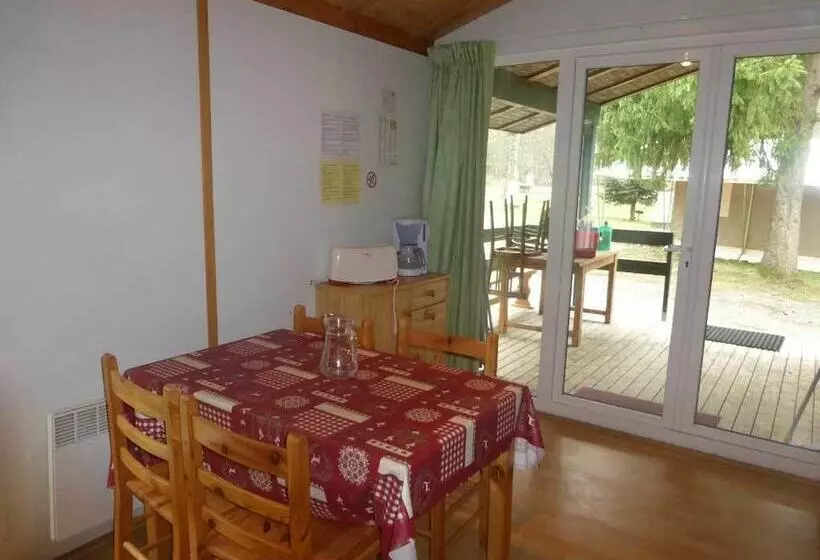 هتل Camping Le Champ Du Moulin