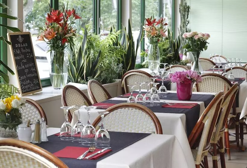 Hotelli Hôtel A L Ombre Des Marronniers