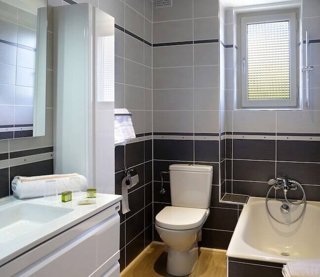 فندق Hôtel A L Ombre Des Marronniers