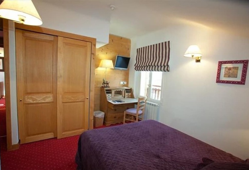 호텔 Le Chalet D Auron Restaurant Et Spa