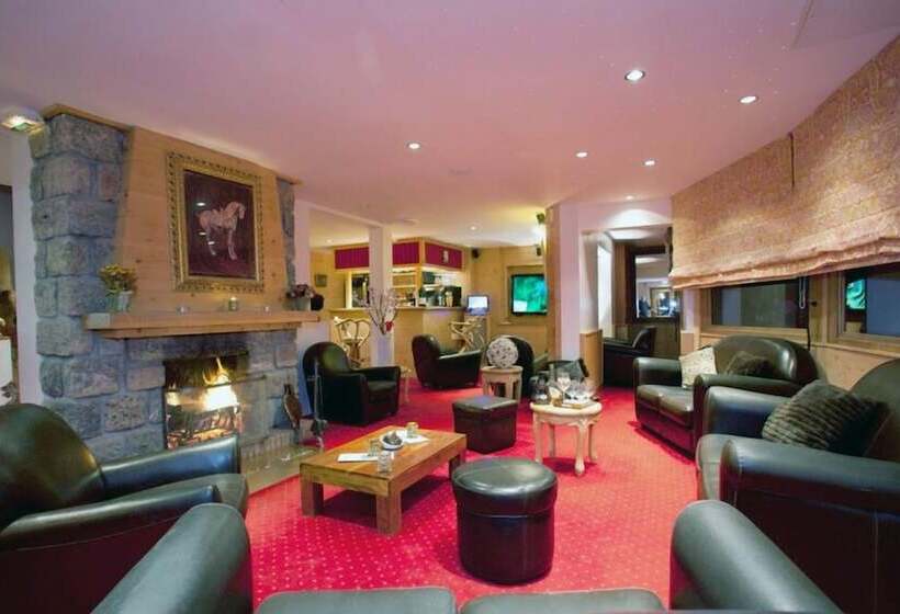 호텔 Le Chalet D Auron Restaurant Et Spa