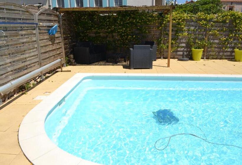 L Escapade Provencale