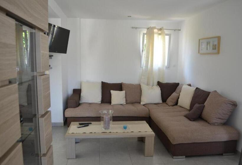 L Escapade Provencale