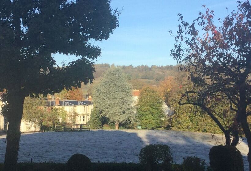 بنسيون The Waltons