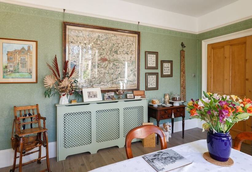 بنسيون The Waltons