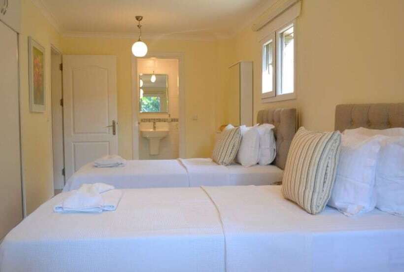 Villa Olive By Villa Safiya