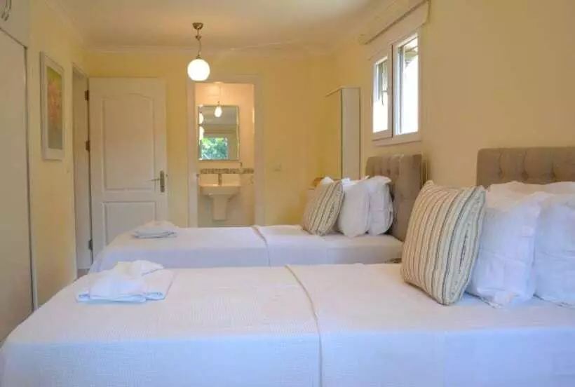 Villa Olive By Villa Safiya