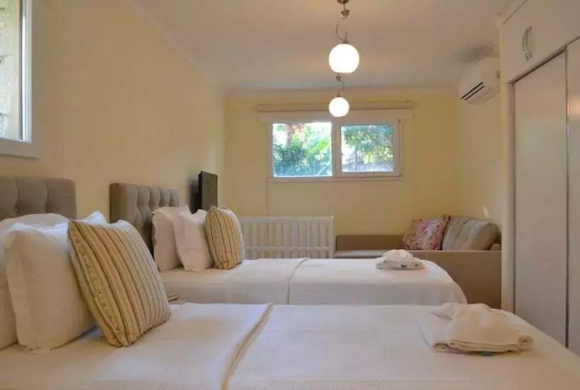 Villa Olive By Villa Safiya